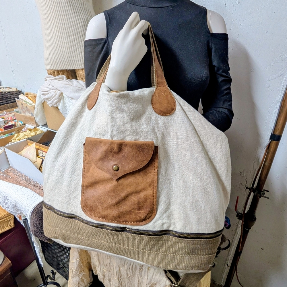 Canvas and Leather Bag Backpack Weekender - Picture 16 of 16